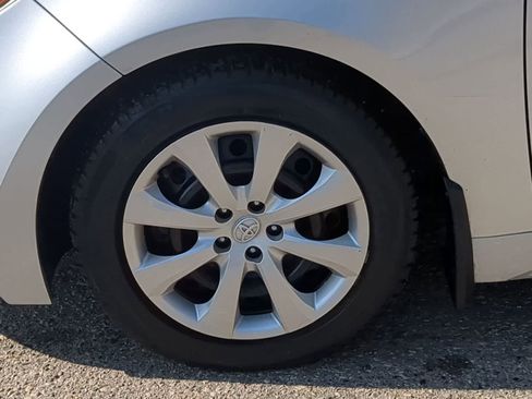 Used 2020 Toyota Corolla LE image 20