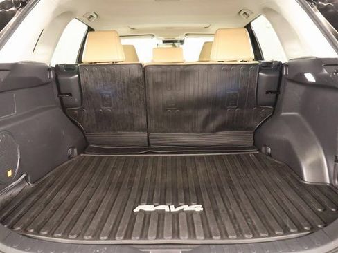 Used 2022 Toyota RAV4 Limited image 29