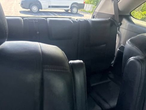 Used 2016 Toyota Highlander XLE AWD/4WD image 25