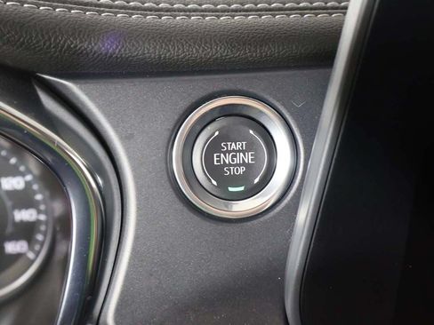 Used 2025 Chevrolet Blazer LT FWD image 33