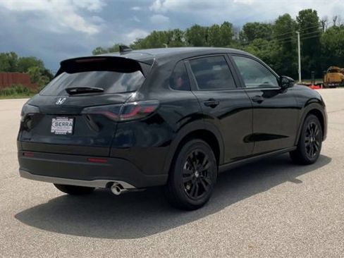New 2026 Honda HR-V Sport image 8