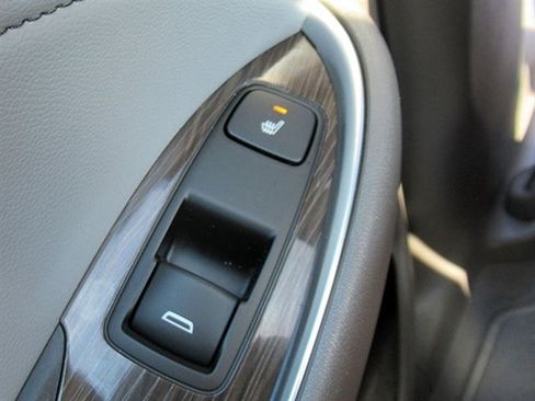 Used 2019 Chevrolet Malibu Premier w/ Sun and Wheel Package image 34