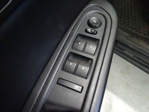 Used 2016 GMC Acadia SLE AWD/4WD image 9