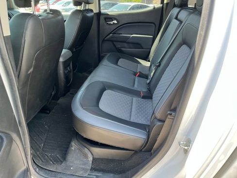 Used 2016 Chevrolet Colorado Z71 AWD/4WD image 3