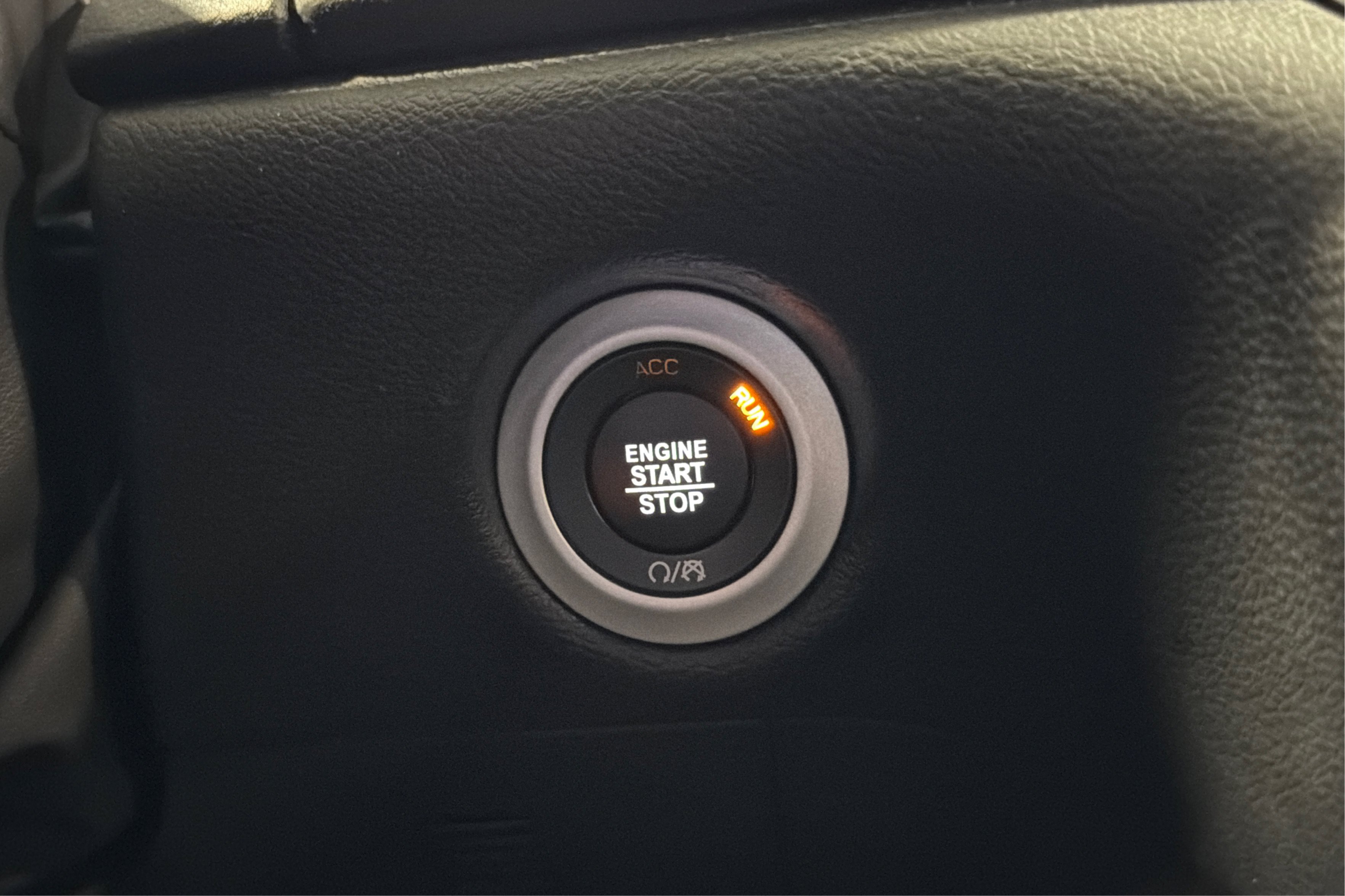 Used 2026 Chrysler Pacifica Select FWD image 33