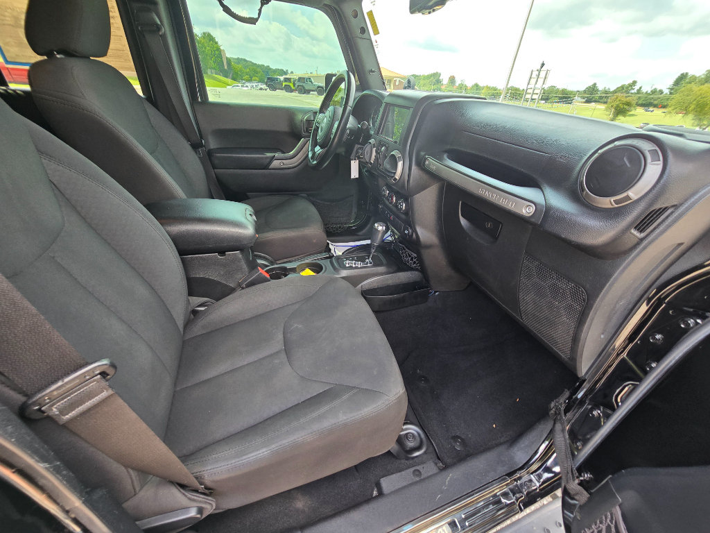 Used 2016 Jeep Wrangler Unlimited Sport w/ Quick Order Package 24S AWD/4WD image 21