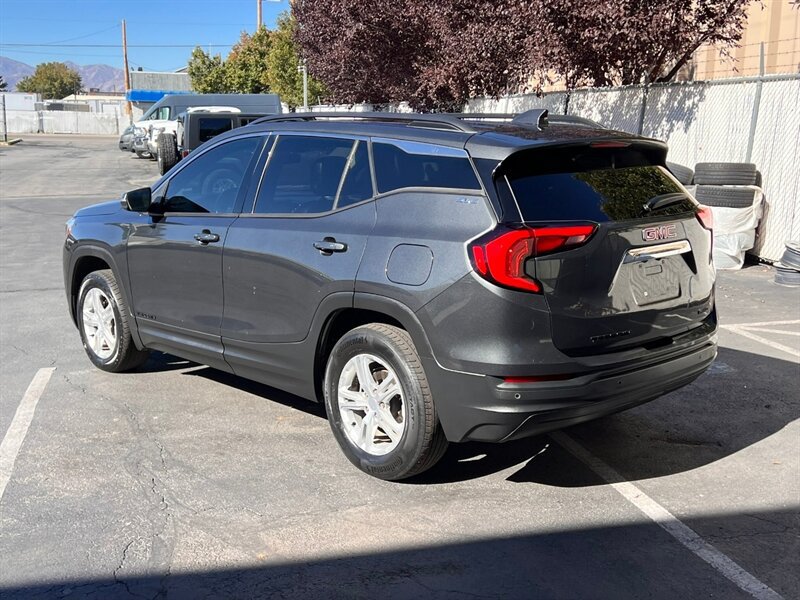 Used 2018 GMC Terrain SLE w/ Infotainment Package I AWD/4WD image 5