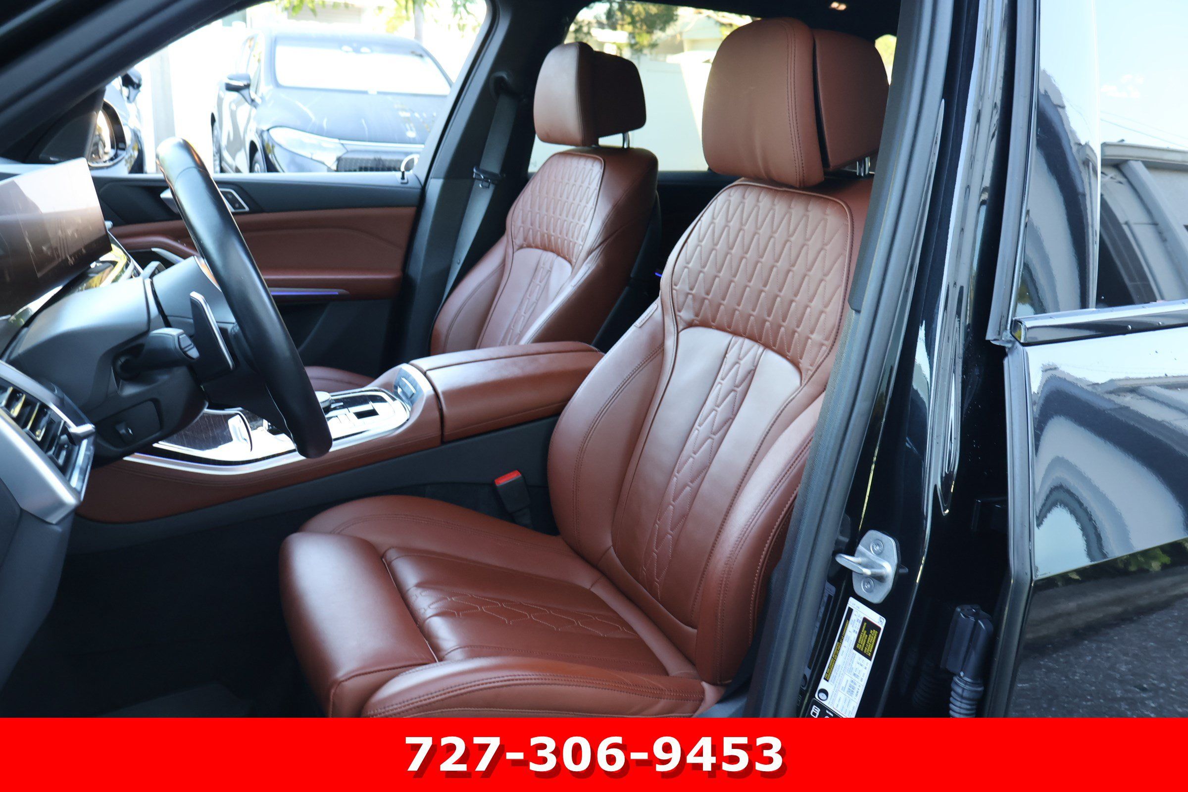 Used 2024 BMW X5 xDrive40i w/ M Sport Package AWD/4WD image 2