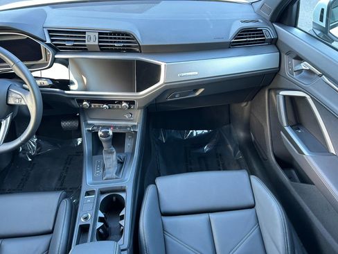 Certified 2025 Audi Q3 2.0T Premium w/ Black Optic Sport Package image 23