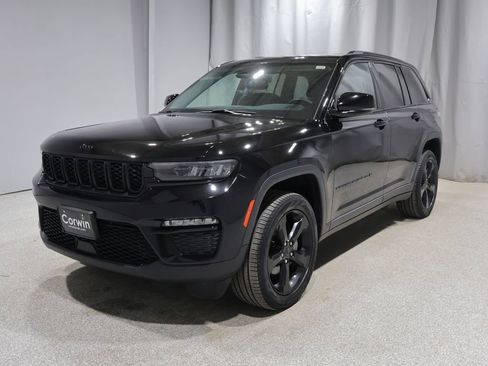 Certified 2023 Jeep Grand Cherokee Limited w/ Black Appearance Package AWD/4WD image 7