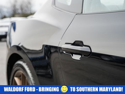 Used 2025 Ford Mustang GT Premium image 17