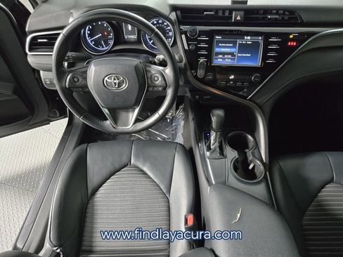 Used 2018 Toyota Camry SE image 15