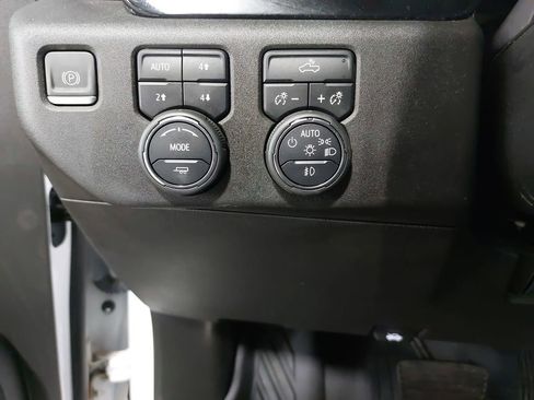 Used 2023 Chevrolet Silverado 1500 RST image 26