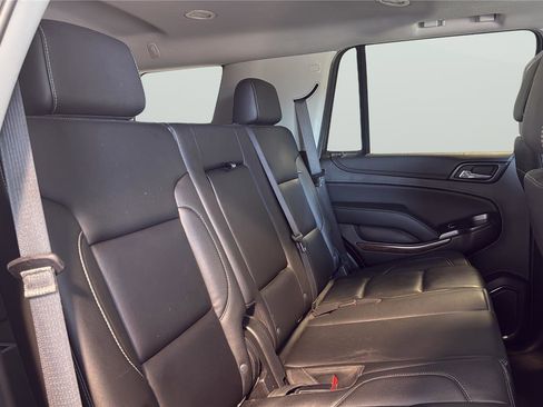 Used 2019 Chevrolet Tahoe LT image 12