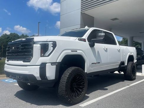 Used 2025 GMC Sierra 2500 AT4 w/ AT4 Premium Plus Package AWD/4WD image 1