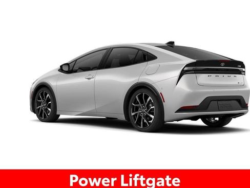New 2026 Toyota Prius Plug-In Hybrid FWD image 7