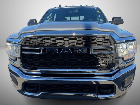 Used 2022 RAM 3500 Tradesman image 9