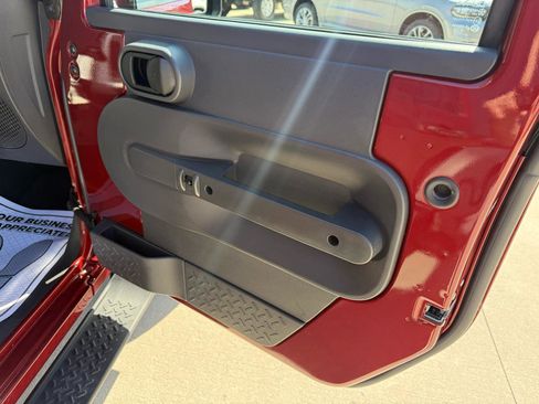 Used 2010 Jeep Wrangler Unlimited Sport w/ PWR Convenience Group image 14