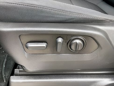 Used 2022 Chevrolet Silverado 1500 RST RWD image 23