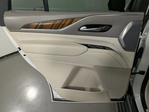 Used 2023 Cadillac Escalade Sport Platinum image 15