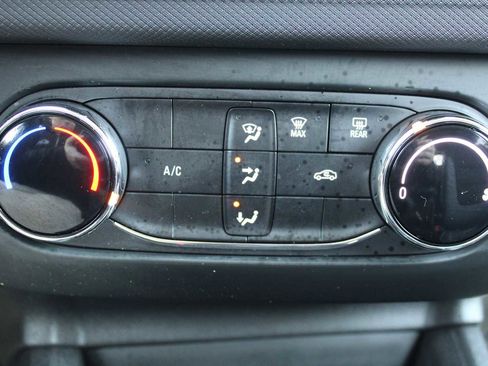 Used 2024 Chevrolet TrailBlazer LS w/ LS Convenience Package image 20