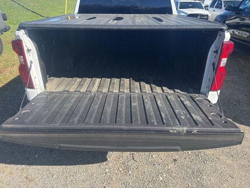 Used 2021 Chevrolet Silverado 1500 RST image 13