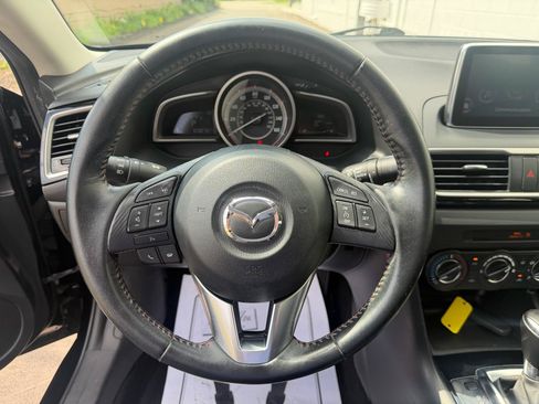 Used 2016 MAZDA MAZDA3 i Touring FWD image 11