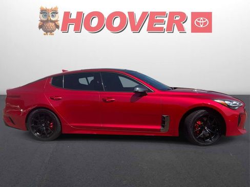 Used 2018 Kia Stinger GT2 AWD/4WD image 2