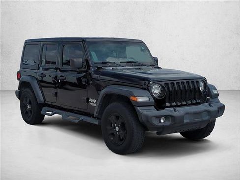 Used 2018 Jeep Wrangler Unlimited Sport image 3