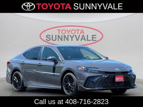Used 2026 Toyota Camry SE w/ Multimedia Upgrade Package FWD image 10