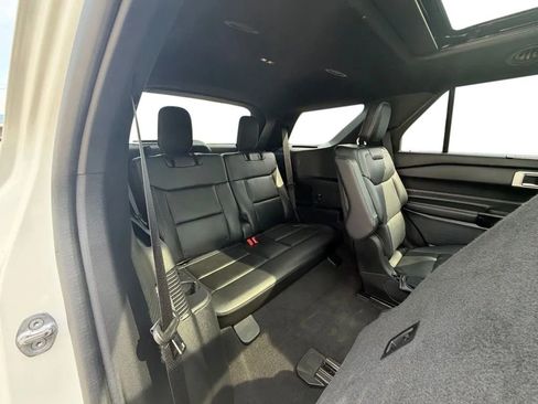 Used 2022 Ford Explorer ST w/ Equipment Group 401A AWD/4WD image 32