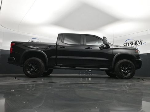 Used 2025 Chevrolet Silverado 1500 ZR2 w/ Technology Package AWD/4WD image 33