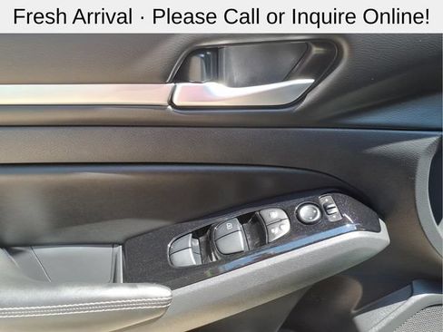 Used 2023 Nissan Altima 2.5 SV FWD image 11