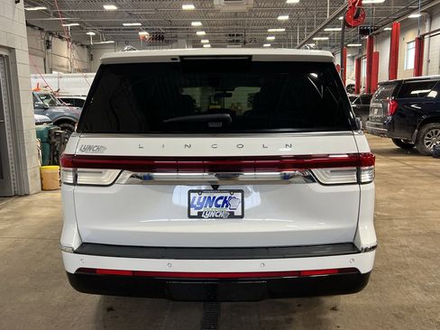 Used 2023 Lincoln Navigator L Reserve w/ Equipment Group 201A image 3