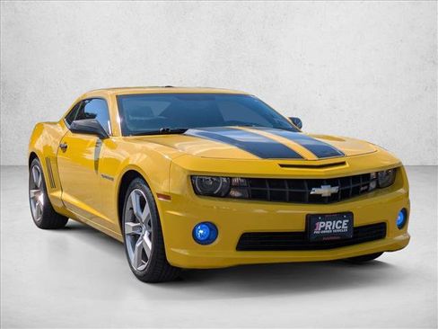 Used 2011 Chevrolet Camaro SS w/ RS Package RWD image 3