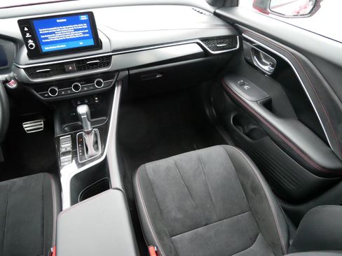 Certified 2025 Acura ADX A-Spec image 11