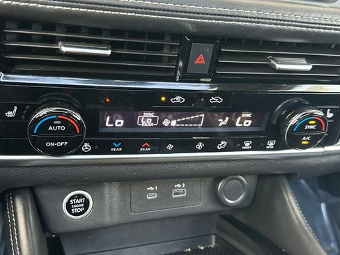 Used 2021 Nissan Rogue SL AWD/4WD image 28