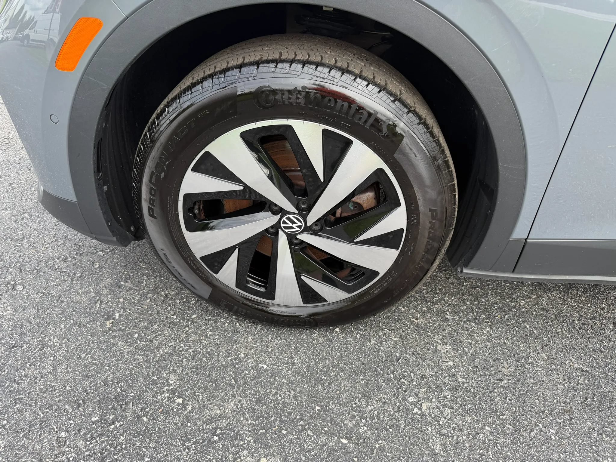 Used 2023 Volkswagen ID.4 Pro AWD/4WD image 38