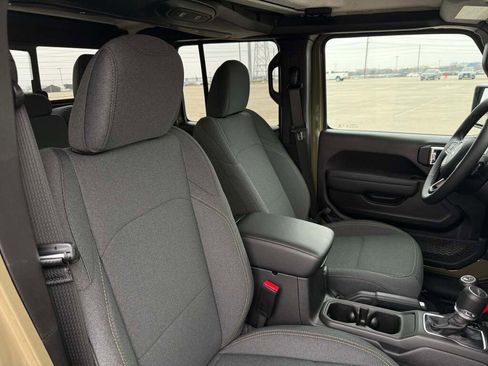 New 2026 Jeep Gladiator Sport image 27