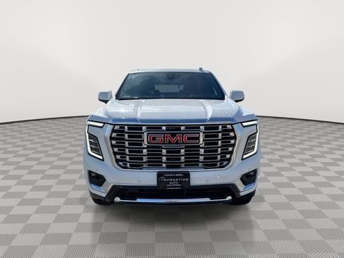 Certified 2025 GMC Yukon Denali image 3