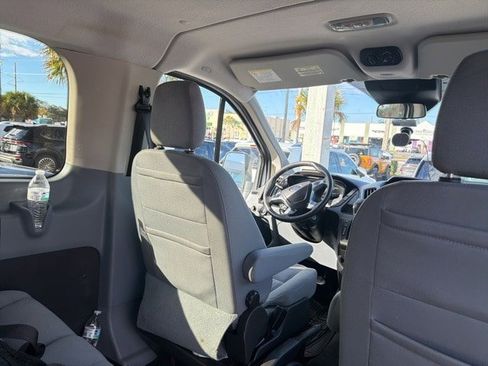 Used 2017 Ford Transit 350 XLT image 10