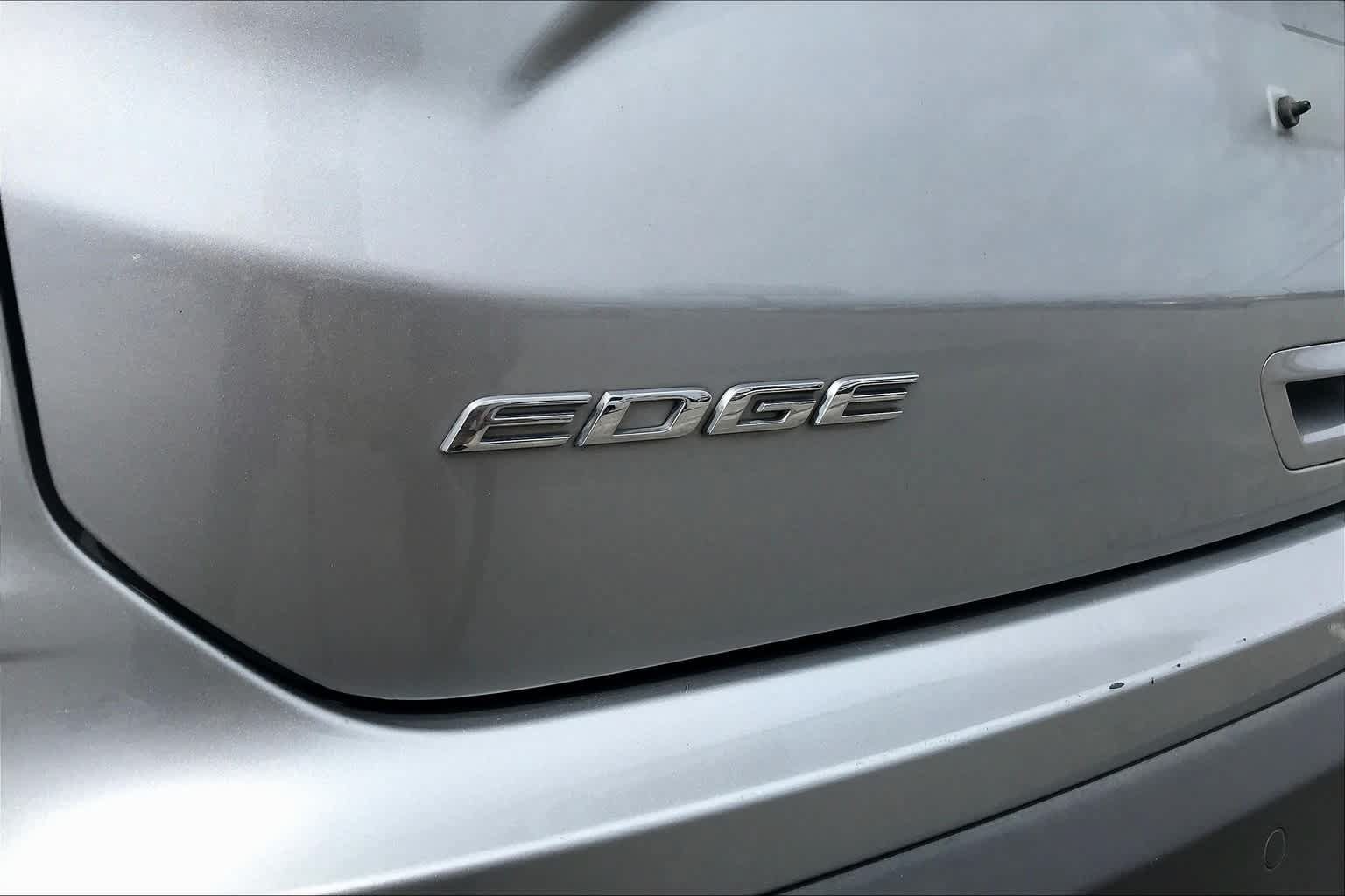 Used 2020 Ford Edge SEL FWD image 31