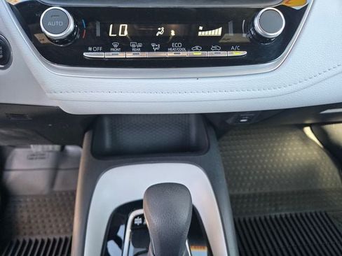 Certified 2024 Toyota Corolla SE FWD image 17
