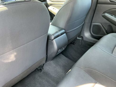 Used 2024 Nissan Altima 2.5 SV AWD/4WD image 27