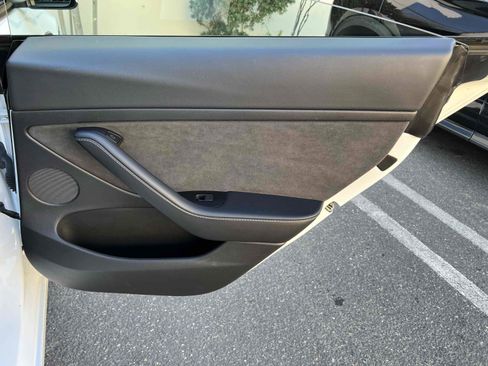 Used 2021 Tesla Model 3 Standard Range Plus image 61