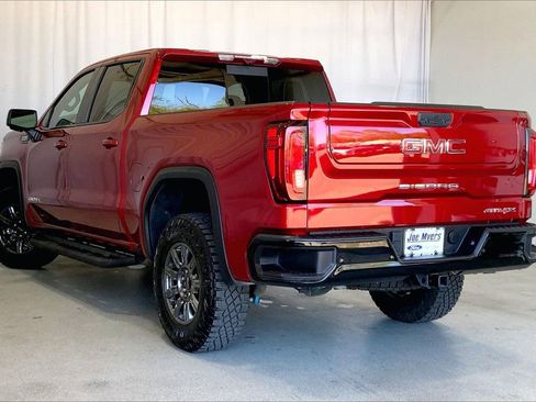 Used 2024 GMC Sierra 1500 AT4X image 10
