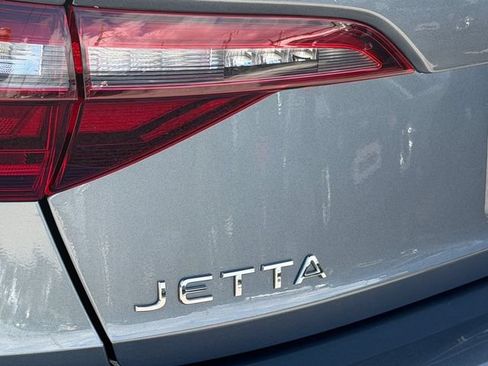Used 2023 Volkswagen Jetta Sport FWD image 10