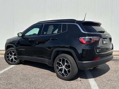 Used 2024 Jeep Compass Limited AWD/4WD image 5