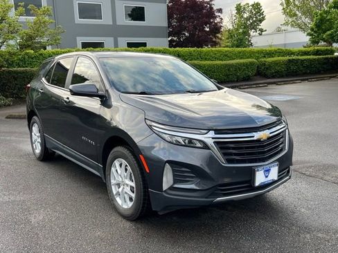 Used 2023 Chevrolet Equinox LT w/ Driver Convenience Package AWD/4WD image 1