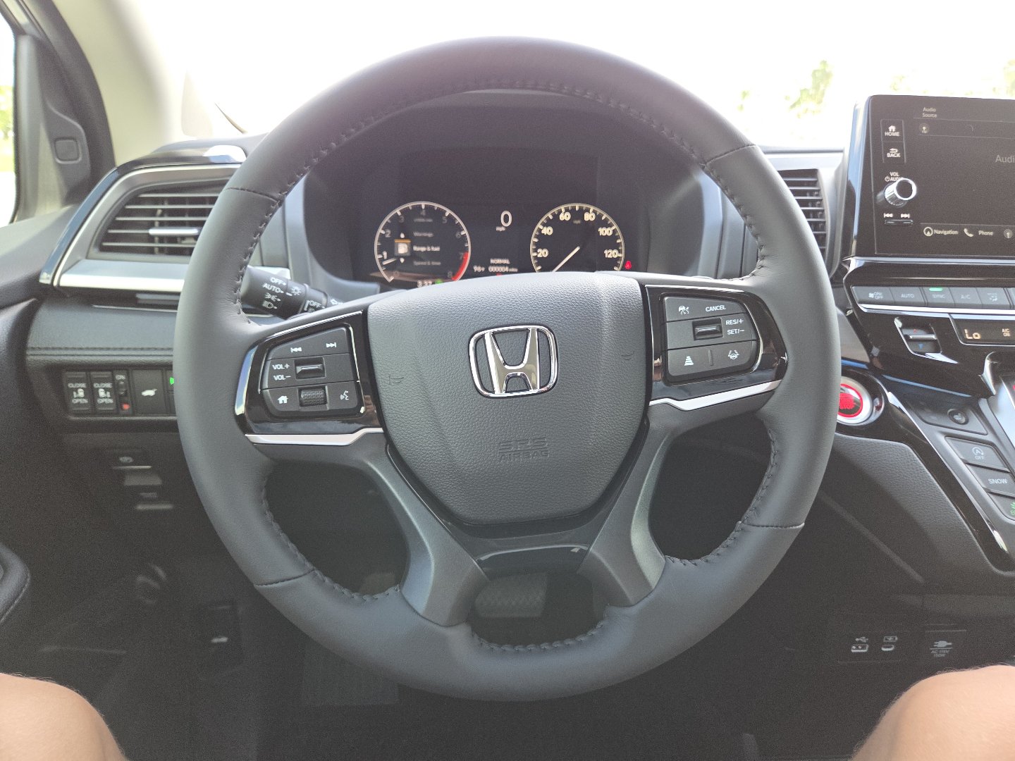 New 2027 Honda Odyssey Touring image 27